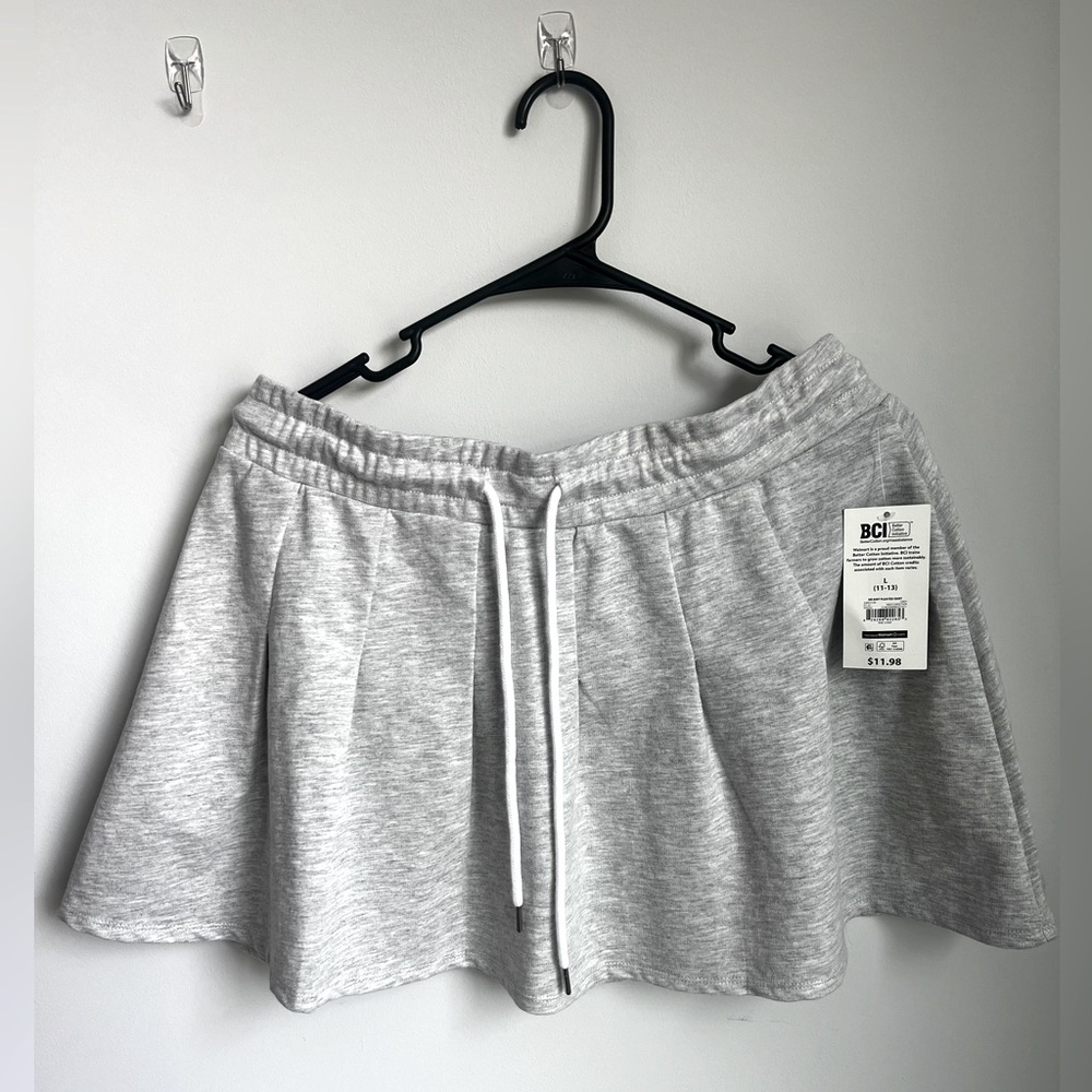 No Boundaries Knit Pleaded Skirt